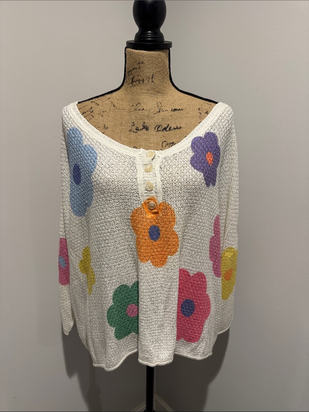 POL Oversized White Crewneck Sweater with Multi-Color Floral Print